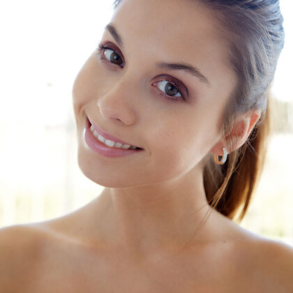 Aaliyah 050 02-sabrisse-a-mireti-by-met-art.jpg