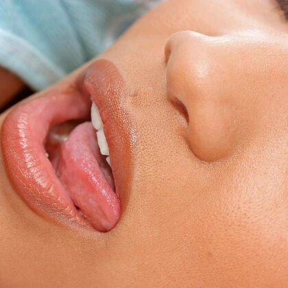 Adriana Sage 001 03-stunning-adriana-sage.jpg