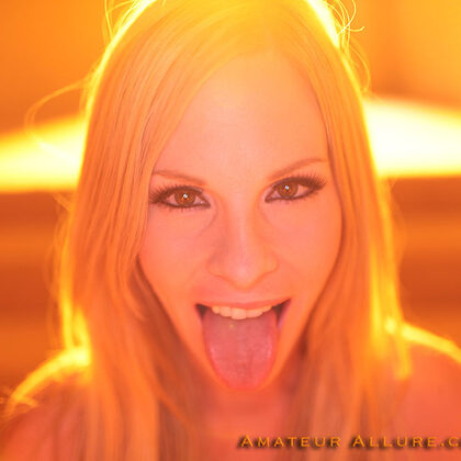 Aimee Addison 006 14-gorgeous-aimee-addison.jpg