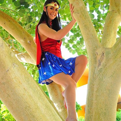 Alannah Monroe 004 10-ftv-alannah-wonder-woman.jpg