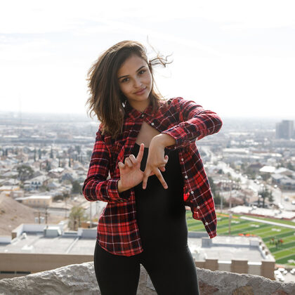 Alejandra Cobos 007 04-alejandra-cobos-on-rim-road-by-zishy.jpg