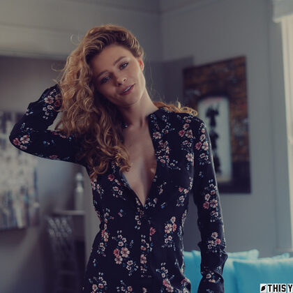 Alice Antoinette 011 03-undress-alice-antoinette-by-this-years-model.jpg