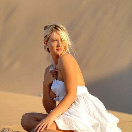 Alison Angel 018 03-alison-angel-desert-hottie.jpg