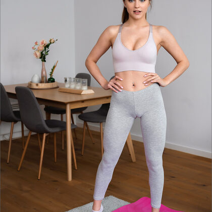 Alya Stark gallery 006