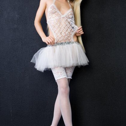 Alysha A 008 01-blonde-angel-alysha-a.jpg