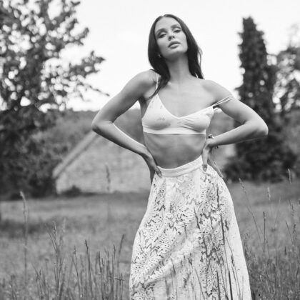 Anastasia Gress 001 01-anastasia-gress-black-and-white-by-superbe-models.jpg