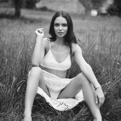 Anastasia Gress 001 02-anastasia-gress-black-and-white-by-superbe-models.jpg