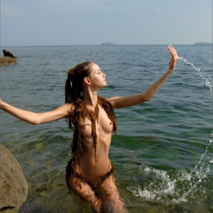 Anya 014 02-anya-return-of-the-mermaid-by-mpl-studios.jpg