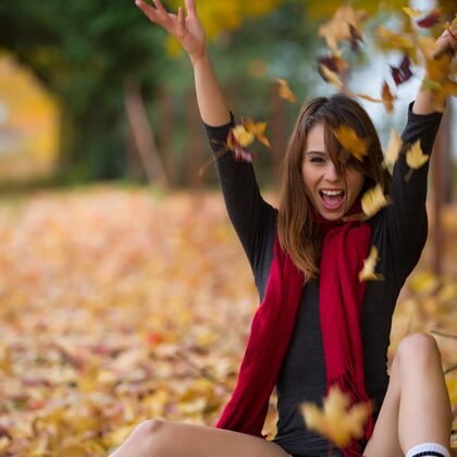 Ariel Rebel 001 04-ariel-rebel-autumn-leaves.jpg