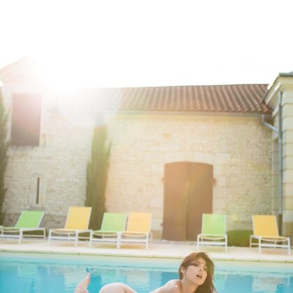 Ariel Rebel 050 05-ariel-rebel-sunbathe.jpg