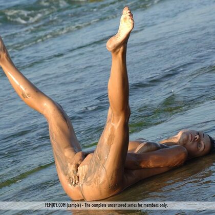 Atena A 006 07-paulina-gets-dirty.jpg