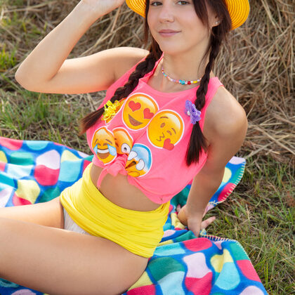 Aura 030 04-aura-beautiful-afternoon-by-amour-angels.jpg