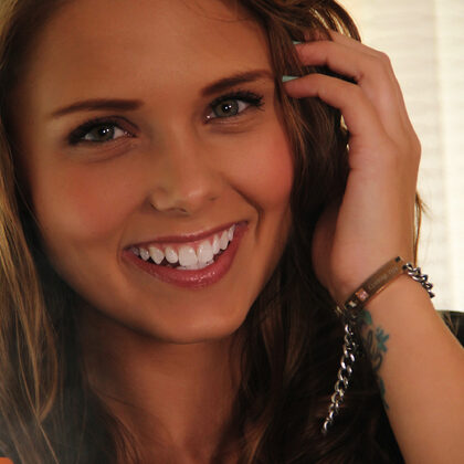 Bailey Knox 002 04-bailey-knox-vaperella.jpg