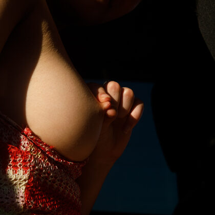 Bessi Niurba 001 07-bessi-niurba-hot-car-shoot-with-teasing-sexy-poses.jpg