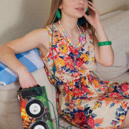 Briana 002 02-verona-sounds-good-by-showy-beauty.jpg