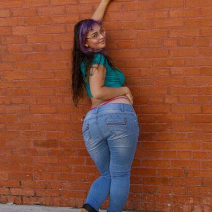 Bubble Butt Venus 004 02-bubble-butt-venus-hodl-my-beer-by-zishy.jpg