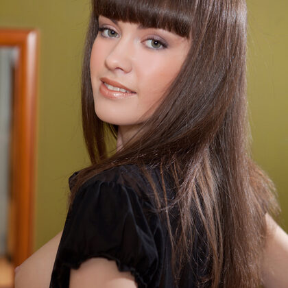 Candy Rose 004 08-candy-rose-detala-by-met-art.jpg