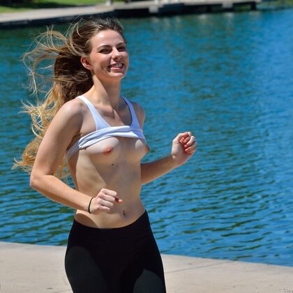 Carmen Spears 001 03-carmen-her-runners-form-by-ftv-girls.jpg