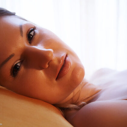 Carol Goldnerova 018 14-carol-goldnerova-by-erro.jpg