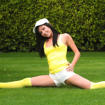 Catie Minx 007 07-catie-minx-in-yellow.jpg