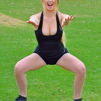 Chloe Scott 003 06-khloe-acrobatics-in-public-by-ftv-girls.jpg