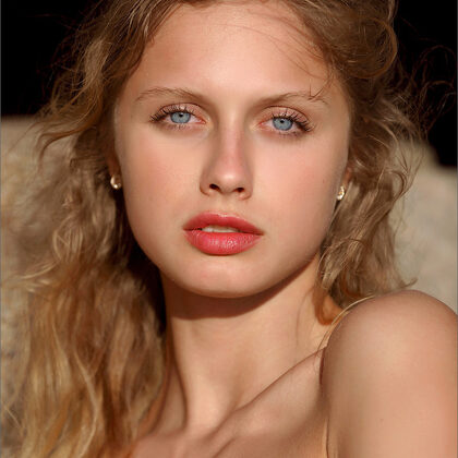 Clarice 050 13-clarice-the-golden-passage-by-mpl-studios.jpg