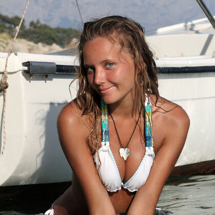 Clover 119 05-mango-a-in-water.jpg