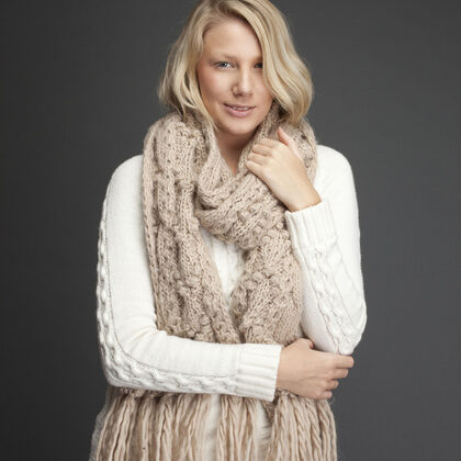 Danielle Maye 001 05-presenting-danielle-maye.jpg