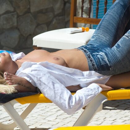 Danielle Sellers gallery 004