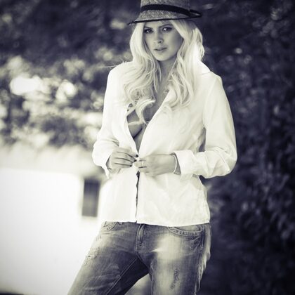 Danielle Sellers 006 01-danielle-sellers-tom-boy-by-girlfolio.jpg