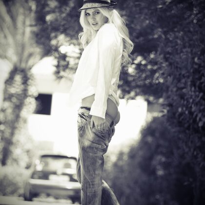 Danielle Sellers 006 08-danielle-sellers-tom-boy-by-girlfolio.jpg