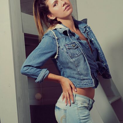 Dare Taylor 006 12-dare-taylor-keep-or-dare-by-this-years-model.jpg