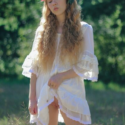 Dolly Little 001 06-dolly-little-meadow-by-this-years-model.jpg