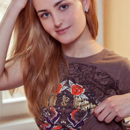 Eidis 003 02-nicol-playful-beauty-by-amour-angels.jpg