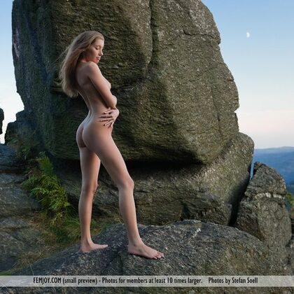 Elisa 022 12-incredible-irena.jpg