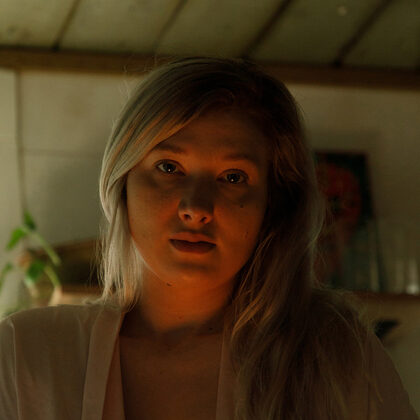 Emily Right gallery 003