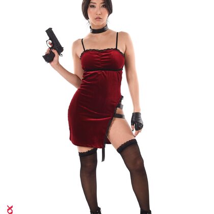 Emiri Momota gallery 003