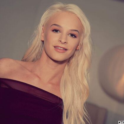 Emma Hix 005 15-emma-hix-meet-sweet-emma-by-this-years-model.jpg