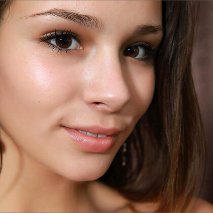 Emmy 008 11-alma-hard-to-resist-b-mpl-studios.jpg