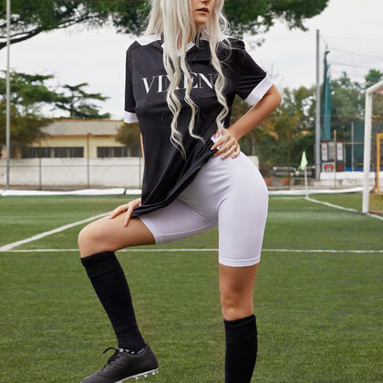 Eva Elfie 007 01-eva-elfie-starstruck-by-vixen.jpg