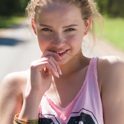 Faina Bona 004 03-faina-rollerdrom-by-amour-angels.jpg