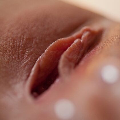 Hayden Winters 010 01-hayden-winters-in-bed.jpg