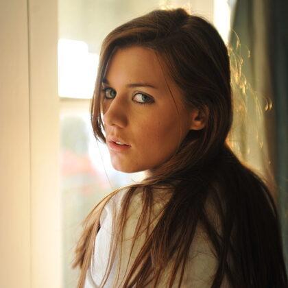 Hayley Hanes 003 08-hayley-hanes-white-shirt.jpg