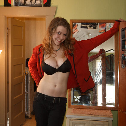 Hilary Craig 002 02-hilary-craig-cowgirl-bebop-by-zishy.jpg