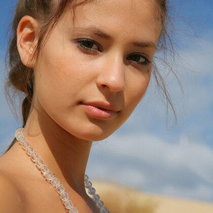 Irina J 001 07-sunny-beach-session-with-irina-j-in-natural-light-and-soft-sand.jpg