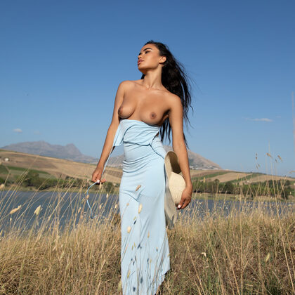 Isa Sweet 007 01-lupe-lake-shore-drive-by-photodromm.jpg