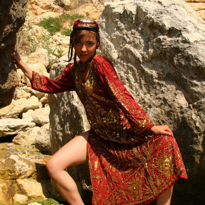 Isabella A 002 01-isabella-tubeteika-by-boho-nude-art.jpg