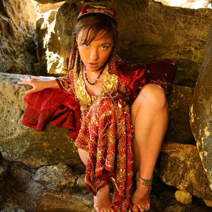 Isabella A 002 02-isabella-tubeteika-by-boho-nude-art.jpg