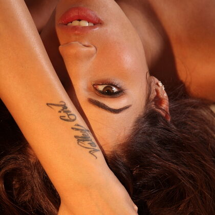 Isis Taylor 006 10-busty-isis-taylor.jpg