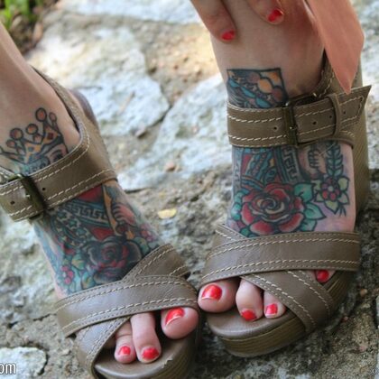 Ivy Snow 002 06-ivy-snow-tattoos-girl.jpg